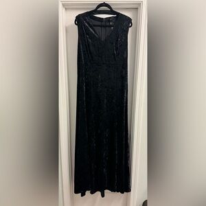Torrid Formal Crushed Velvet Maxi Dress size 18 NWT